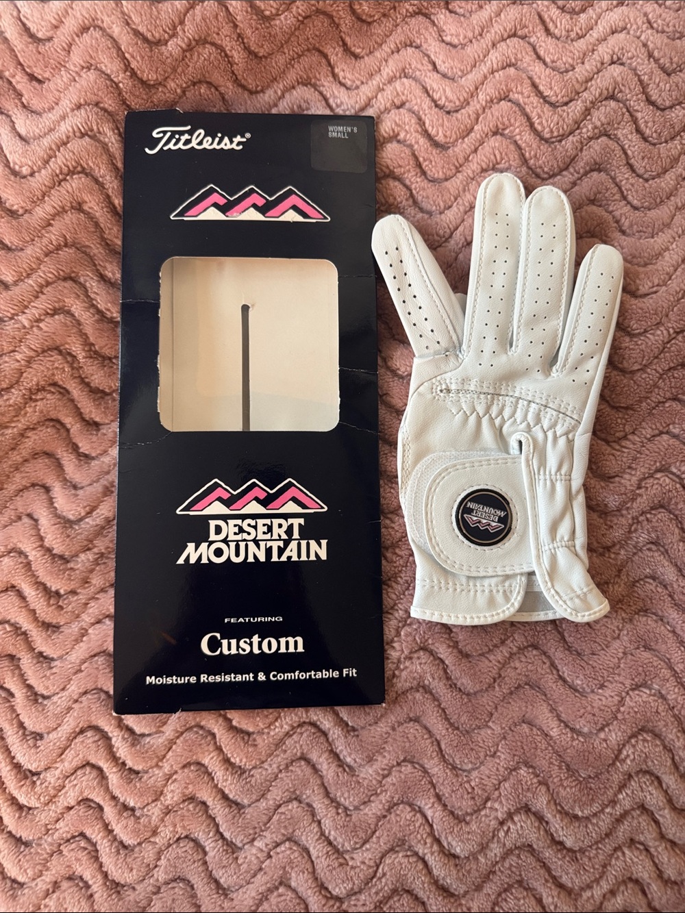 NWOT Women’s White Golf Glove - Custom Fit